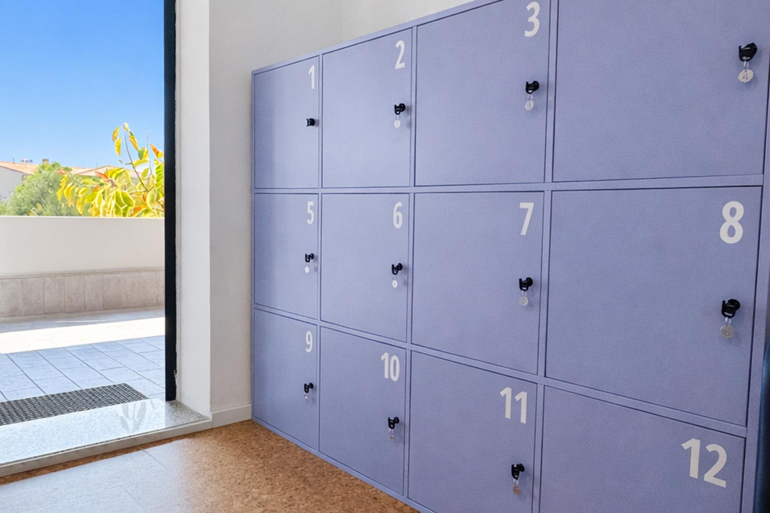 DOMICILIAZIONE POSTA E PACCHI PER PRIVATI E AZIENDE